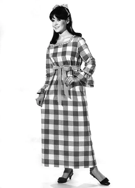 Reveille Fashions. Rosemary Bell. October 1965 P009444