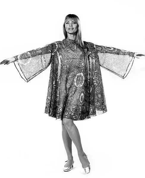 Reveille Fashions: Uschi Bernell. July 1968 P008394