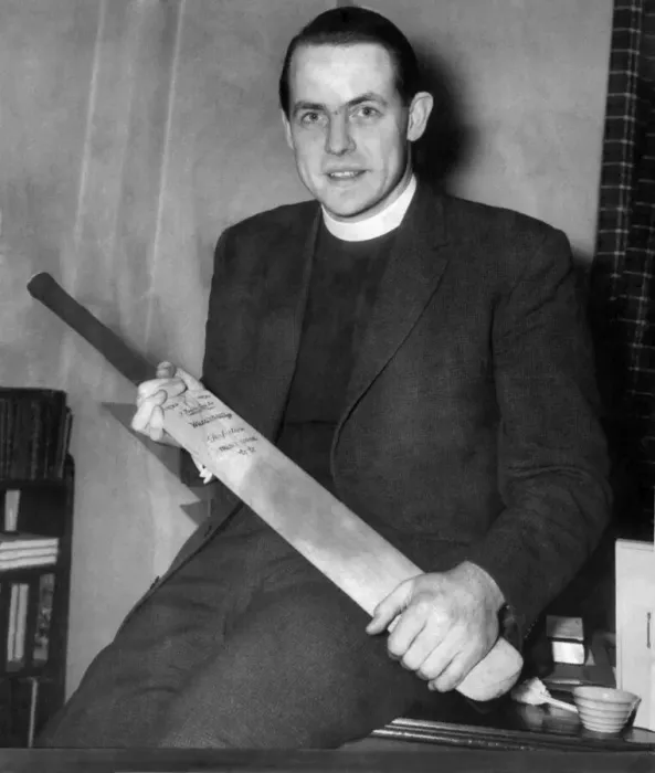 Framed Print : Reverend David Shepherd who may captain the England test side against the Australians Framed Print : Reverend David Shepherd who may captain the England test side against the Australians