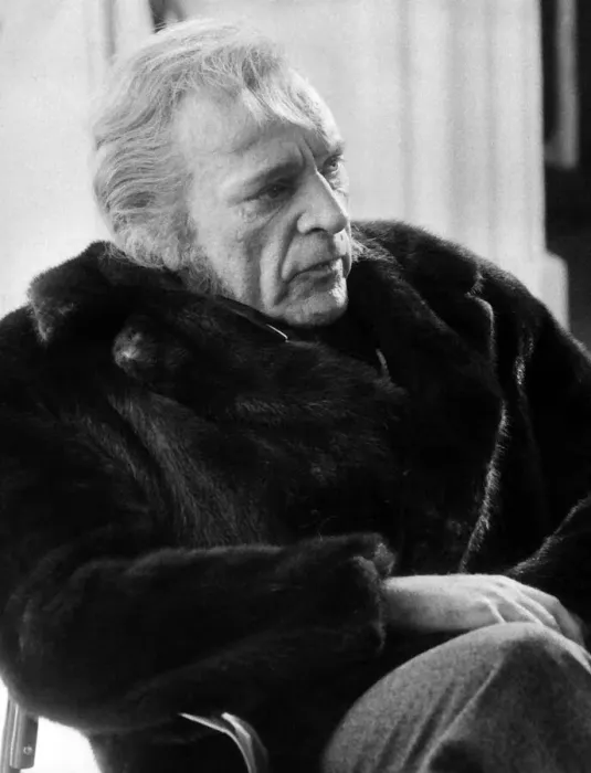 Framed Print : Richard Burton actor on the set of the film Wagner'in February 1982 Framed Print : Richard Burton actor on the set of the film Wagner'in February 1982