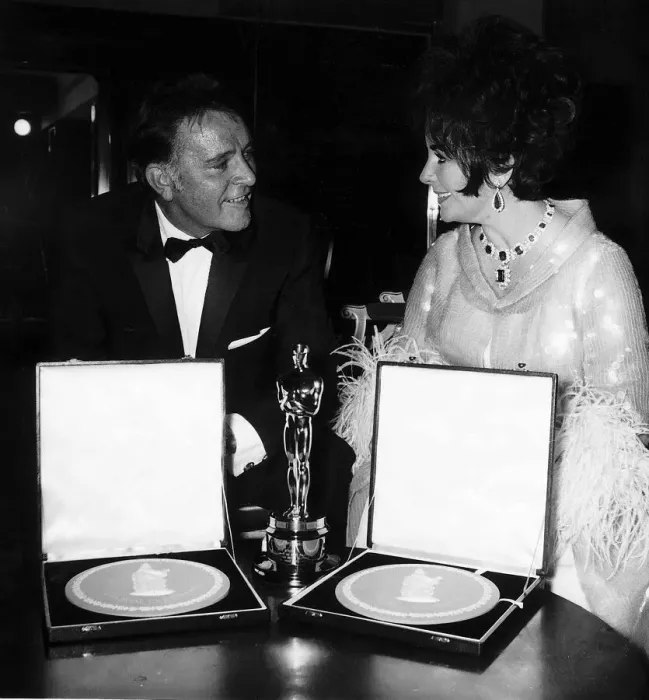 Framed Print : Richard Burton actor and wife Elizabeth Taylor pictured with their British Film Awards Framed Print : Richard Burton actor and wife Elizabeth Taylor pictured with their British Film Awards