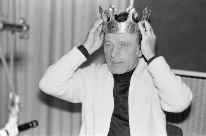 Framed Print : Richard Burton at Broadcasting House, where he is recording the role of Storyteller in