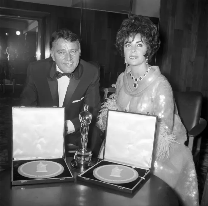 Framed Print : Richard Burton and Elizabeth Taylor seen here at film awards where Mrs Framed Print : Richard Burton and Elizabeth Taylor seen here at film awards where Mrs