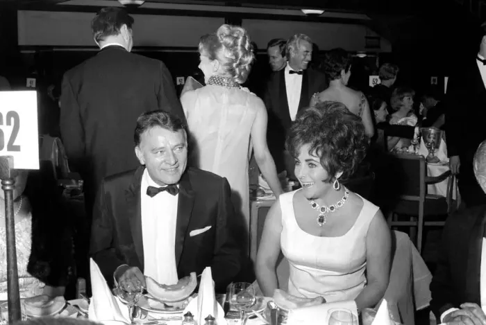 Framed Print : Richard Burton and Elizabeth Taylor seen here receiving best actor