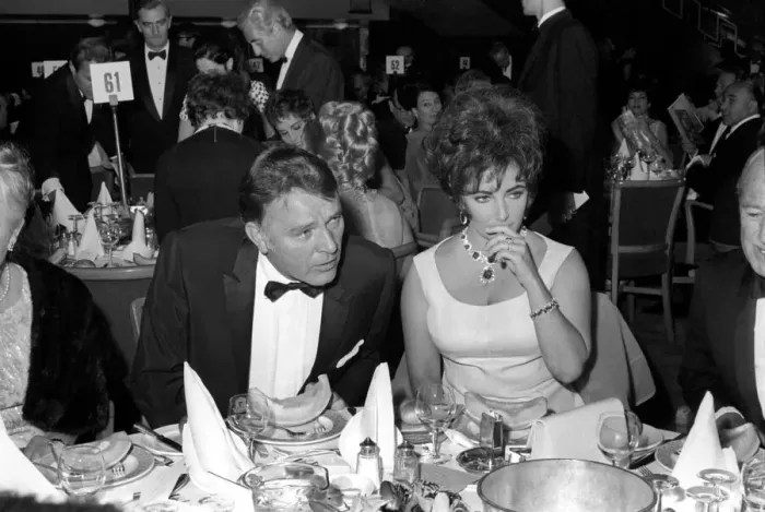 Framed Print : Richard Burton and Elizabeth Taylor seen here receiving best actor Framed Print : Richard Burton and Elizabeth Taylor seen here receiving best actor