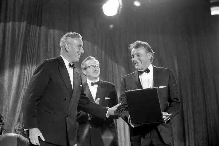 Framed Print : Richard Burton seen here receiving best actor award from Lord Mountbatten. April 1967 Framed Print : Richard Burton seen here receiving best actor award from Lord Mountbatten. April 1967