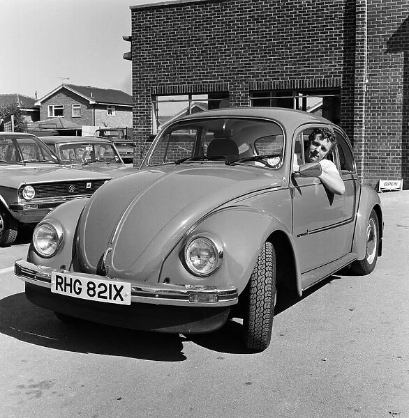 Richard Hulin and a left hand VW Beetle. 2nd September 1982