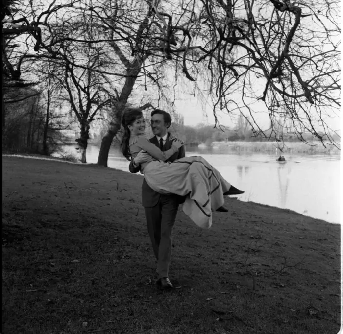 Framed Print : Richard Pasco and Barbara Shelley January 1964 play young lovers in the film The Gorgon