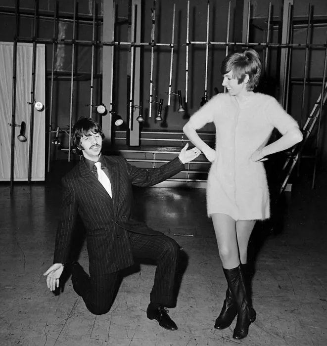 Framed Print : Ringo Starr and Cilla Black rehearsing at BBC TV Theatre, Shepherds Bush Green Framed Print : Ringo Starr and Cilla Black rehearsing at BBC TV Theatre, Shepherds Bush Green