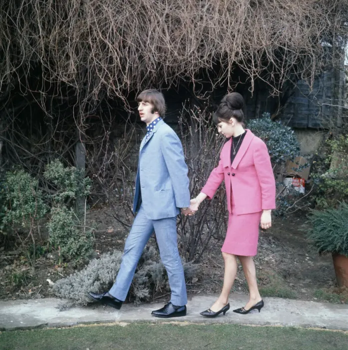 Framed Print : Ringo Starr walks along holding the hand of his Bride Maureen Cox 11 February 1965