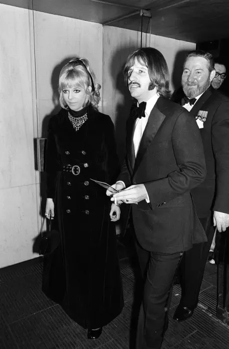 Framed Print : Ringo Starr and Wife Maureen Starr at film premiere of Oh! What A Lovely War Framed Print : Ringo Starr and Wife Maureen Starr at film premiere of Oh! What A Lovely War