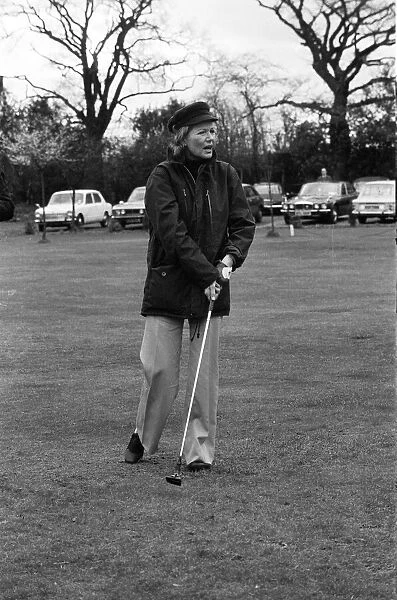 Rita Hayworth playing golf at Arkley Golf Course, Hertfordshire. 21st January 1976