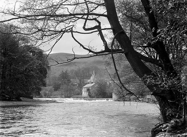 The River Dee at Berwyn in North Wales. May 1932 307