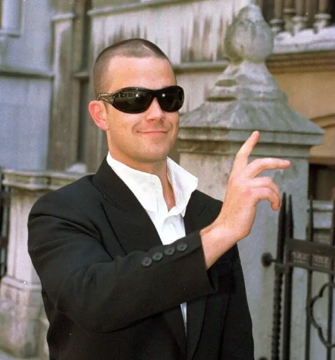 Framed Print : Robbie Williams at the High Court July 1997 Williams is being sued by former Take That