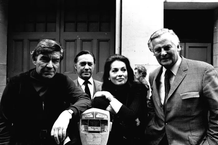 Framed Print : Robert Beatty, Richard Todd, Barbara Shelley and Derek Bond who are appearing in the play