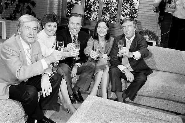 Robert Kee, Angela Rippon, David Frost, Anna Ford and Michael Parkinson at the TV-am