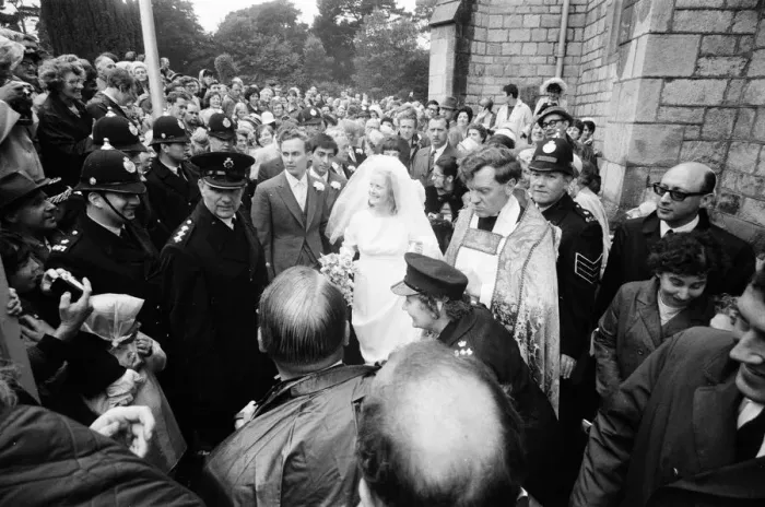 Framed Print : Robin Wilson weds Joy Crispin at St Gregorys Church, Dawlish, Devon Framed Print : Robin Wilson weds Joy Crispin at St Gregorys Church, Dawlish, Devon