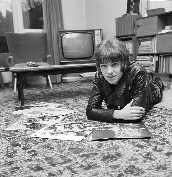 Rock musician and producer Peter Frampton at home. 14th January 1968