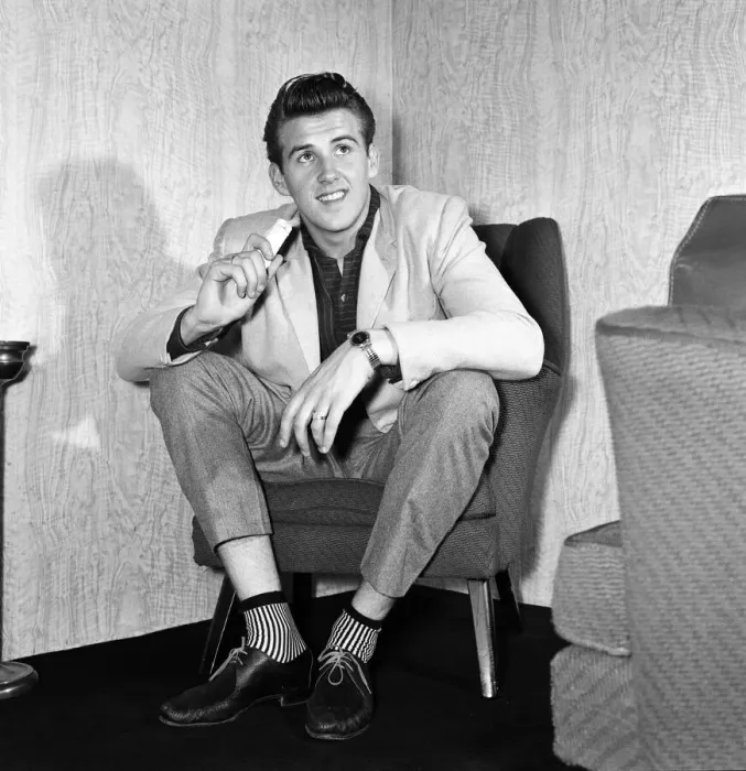 Framed Print : Rock and roll singer Vince Eager. 20th August 1959 Framed Print : Rock and roll singer Vince Eager. 20th August 1959