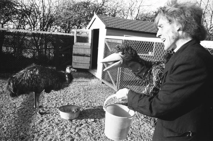 Framed Print : Rod Hull and emu seen here at Twycross Zoo in Leicestershire Framed Print : Rod Hull and emu seen here at Twycross Zoo in Leicestershire
