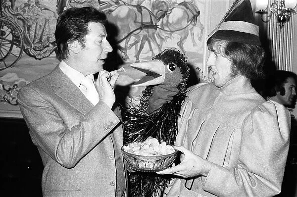 Rod Hulll and Emu greets Max Bygraves to the new Cinderella