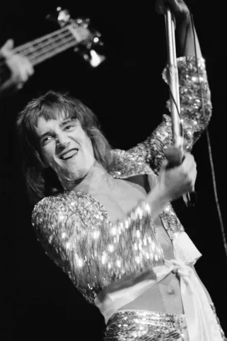 Framed Print : Rod Stewart onstage. The Faces featuring Rod Stewart perform at The Reading Framed Print : Rod Stewart onstage. The Faces featuring Rod Stewart perform at The Reading