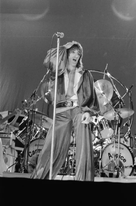 Framed Print : Rod Stewart performing on stage in Helsinki, Finland, during his European Tour 1976