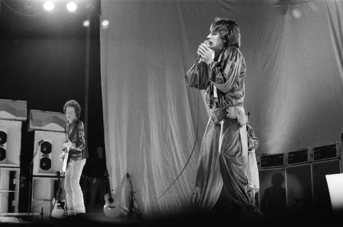 Framed Print : Rod Stewart performing on stage in Helsinki, Finland, during his European Tour 1976 Framed Print : Rod Stewart performing on stage in Helsinki, Finland, during his European Tour 1976