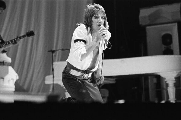 Rod Stewart performing on stage in Helsinki, Finland, during his European Tour 1976