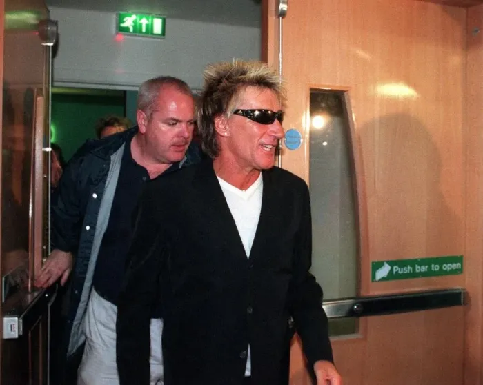 Framed Print : Rod Stewart wearing sunglasses May 1999 Leaves Hampden Park Glasgow after playing Framed Print : Rod Stewart wearing sunglasses May 1999 Leaves Hampden Park Glasgow after playing