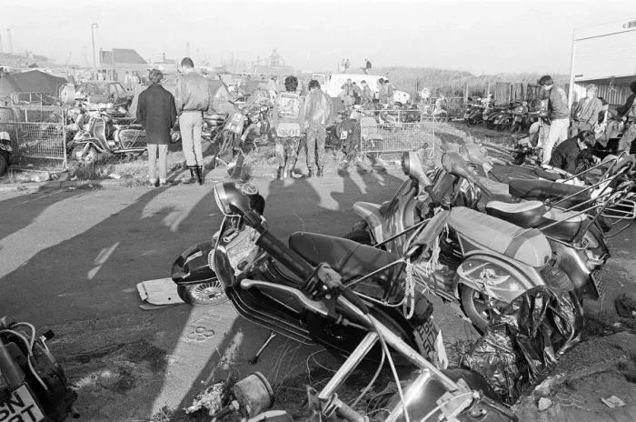 Framed Print : They rode Vespas and Lambrettas, they loved groups like the Small Faces and The Who Framed Print : They rode Vespas and Lambrettas, they loved groups like the Small Faces and The Who