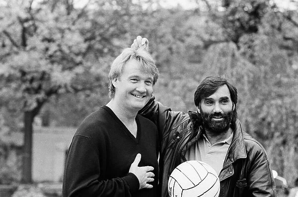 Rodney Marsh (left) and George Best (right) pictured together in 1987
