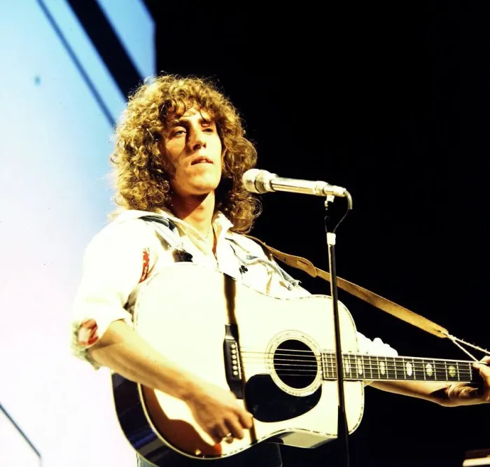 Framed Print : Roger Daltrey - Pop Star seen here in rehearsals at the Coventry studios of Framed Print : Roger Daltrey - Pop Star seen here in rehearsals at the Coventry studios of