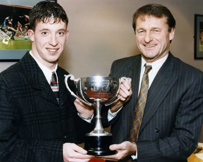 Framed Print : Roger Hunt presents Robbie Fowler with the Echos Merseyside Sports Personality of Framed Print : Roger Hunt presents Robbie Fowler with the Echos Merseyside Sports Personality of