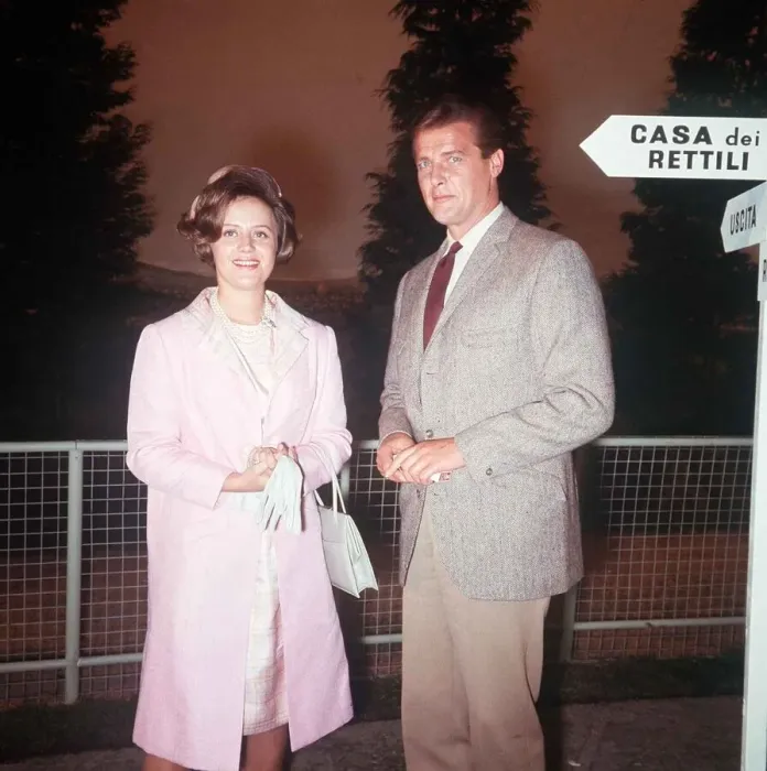 Framed Print : Roger Moore Actor shows Princess Muna around Elstree studios on the set of the TV Prog Framed Print : Roger Moore Actor shows Princess Muna around Elstree studios on the set of the TV Prog