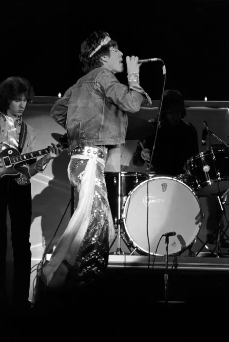 Framed Print : Rolling Stones concert for Nicaragua. Held at The Forum, Inglewood, Los Angeles Framed Print : Rolling Stones concert for Nicaragua. Held at The Forum, Inglewood, Los Angeles