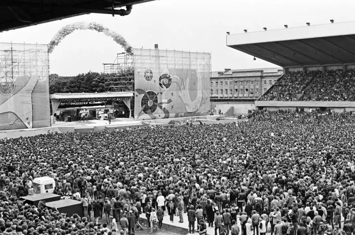 Framed Print : Rolling Stones in concert at St James Park, Newcastle. 23rd June 1982 Framed Print : Rolling Stones in concert at St James Park, Newcastle. 23rd June 1982