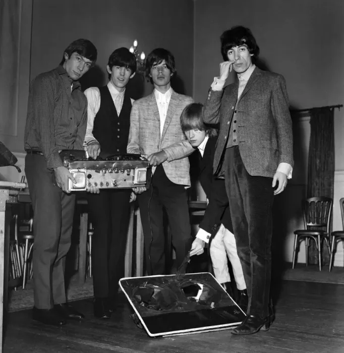 Framed Print : Rolling Stones at The Imperial Ballroom in Nelson, Lancashire. 25th July 1964