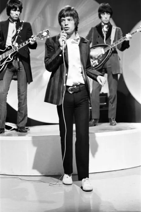 Framed Print : The Rolling Stones. Keith Richards, Mick Jagger and Bill Wyman performing on the Eamonn