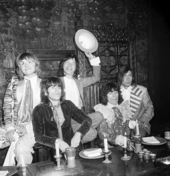Framed Print : The Rolling Stones launch their Beggars Banquet album at the Elizabethan Room, Gore Hotel Framed Print : The Rolling Stones launch their Beggars Banquet album at the Elizabethan Room, Gore Hotel