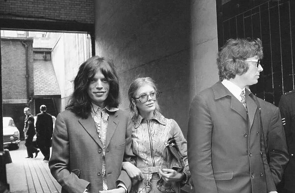 Rolling Stones: Mick Jagger and his girlfriend Marianne Faithful leave Marylebone