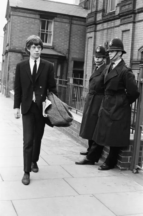 Framed Print : Rolling Stones: Mick Jagger at Tettenhall Magistrates Court