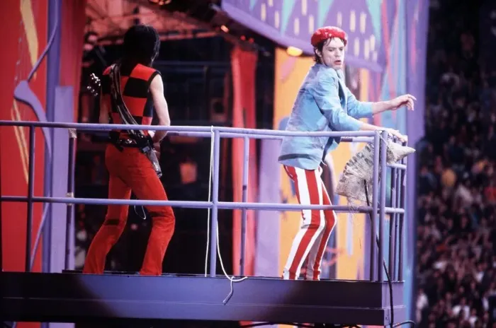 Framed Print : The Rolling Stones, Mick Jagger at Wembley Stadium. June 1982