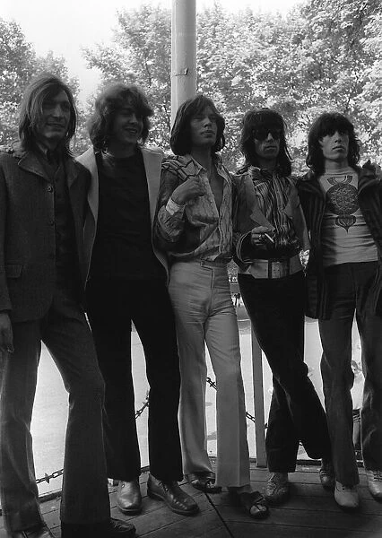 Rolling Stones : The photocall Introducing Mick Taylor (2nd Left