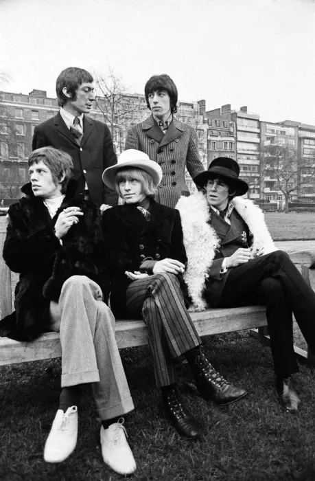 Framed Print : The Rolling Stones pictured in Green Park London for a press conference prior to their Framed Print : The Rolling Stones pictured in Green Park London for a press conference prior to their