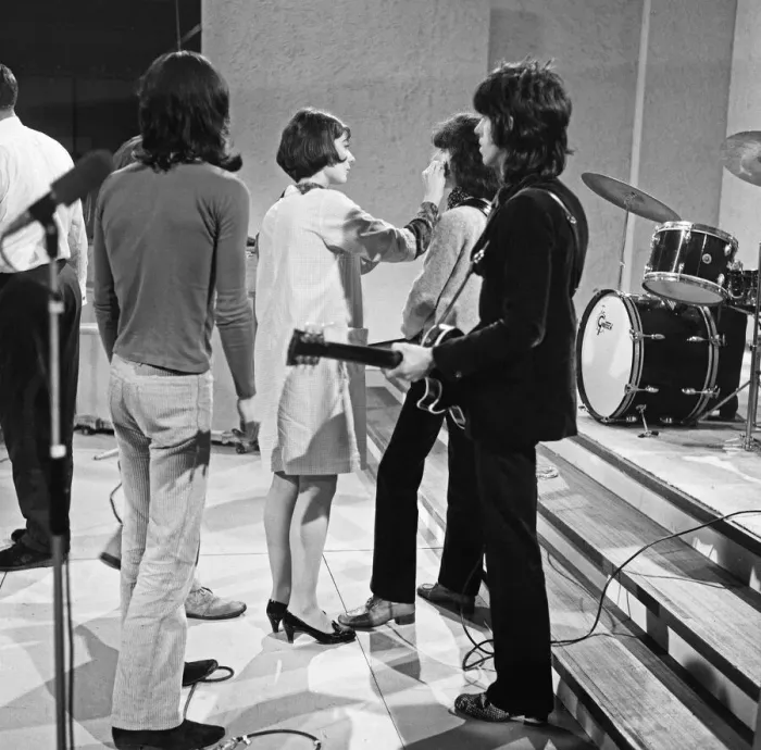 Framed Print : Rolling Stones in rehearsals at Intertel studios in Wembley Park Framed Print : Rolling Stones in rehearsals at Intertel studios in Wembley Park