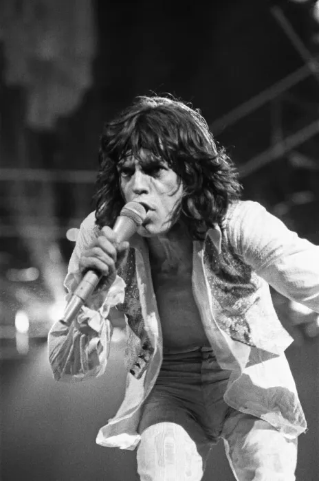 Framed Print : Rolling Stones on stage in concert at Earls Court. 23rd May 1976 Framed Print : Rolling Stones on stage in concert at Earls Court. 23rd May 1976