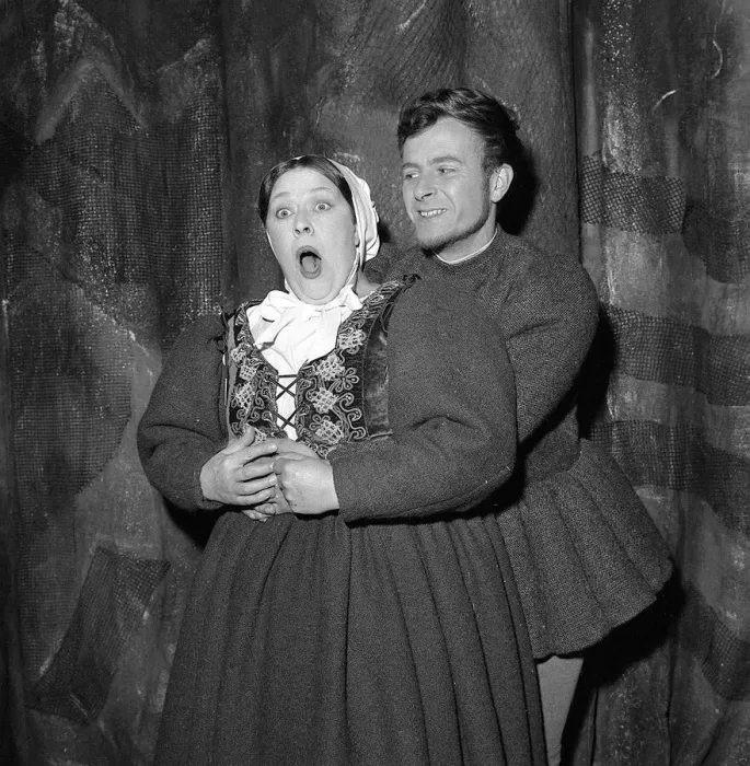Framed Print : Romeo and Juliet'October 1960 Peggy Mount as the Nurse