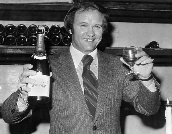 Ron Atkinson, West Bromwich Albions Manager, at the Cheshire Cheese Restaurant in