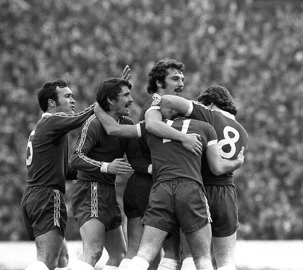 Ron Harris & Charlie Cooke of Chelsea celebrate win 1978 against Liverpool FA cup
